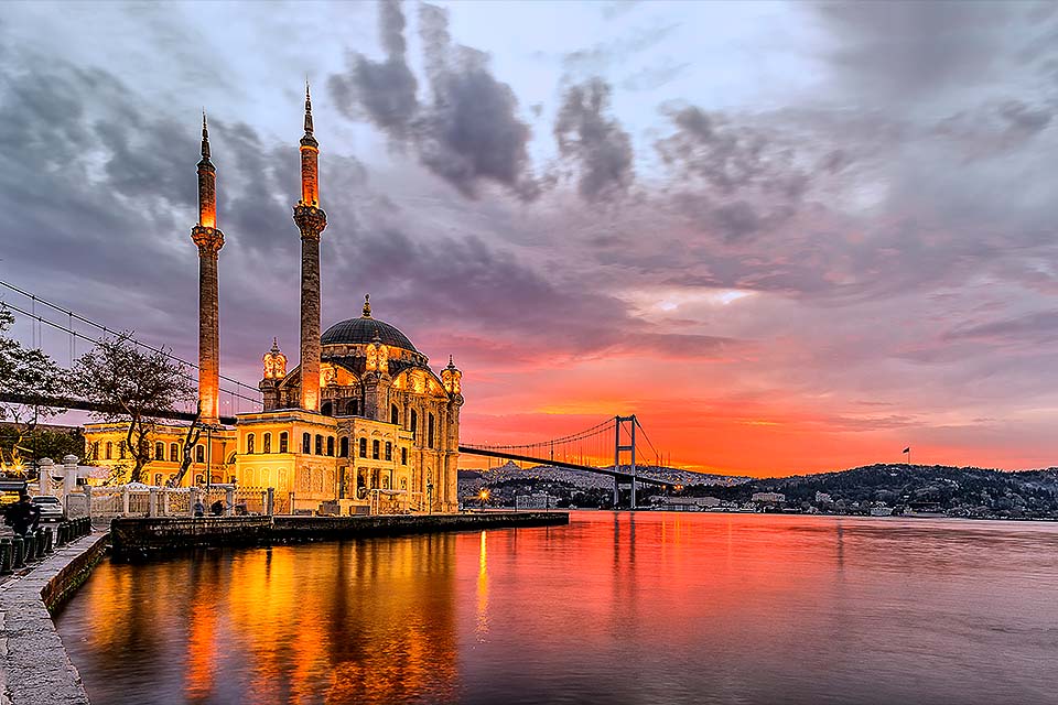 伊斯坦布爾 - cover image